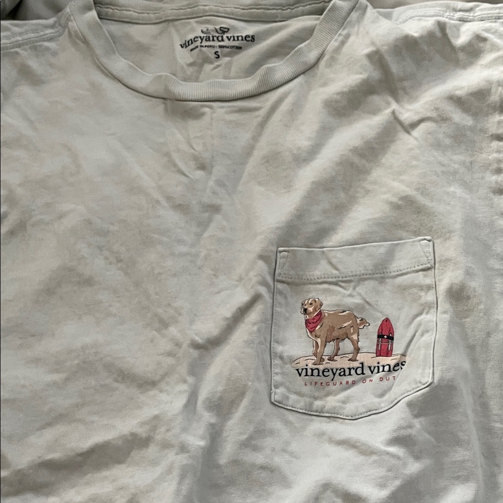 Vineyard Vines light blue T-Shirt with Dog Graphic